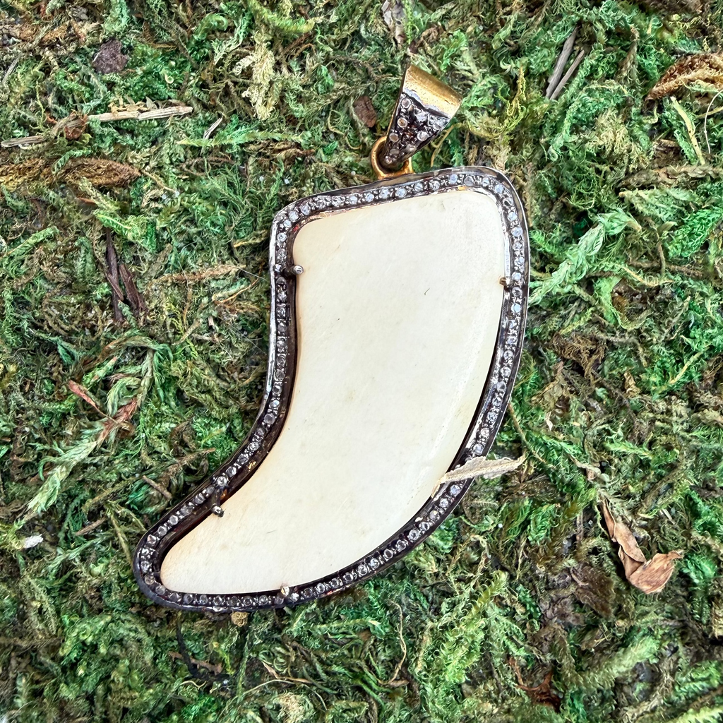 Horn Shaped Pendant